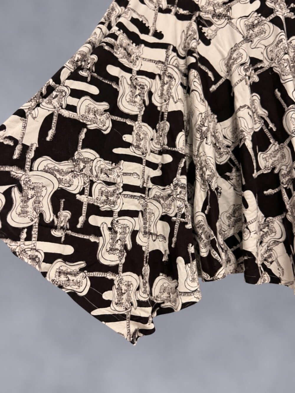 Ben Sherman Guitar Print Handkerchief Hem Skirt Brown White XS - Picture 2 of 6